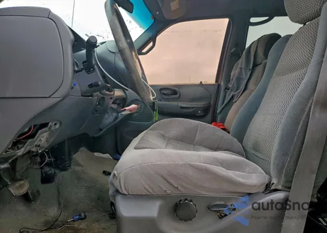 2001 Ford F150 Supercrew from USA, damaged, VIN 1FTRW07611KC45573